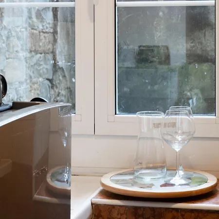 Casa Castaldi - Nel Cuore Di & Wi-fi Apartamento *