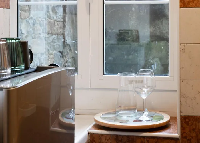 Casa Castaldi - Nel Cuore Di & Wi-fi Apartment *